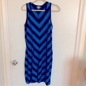 Gap sleeveless dress with chevron print